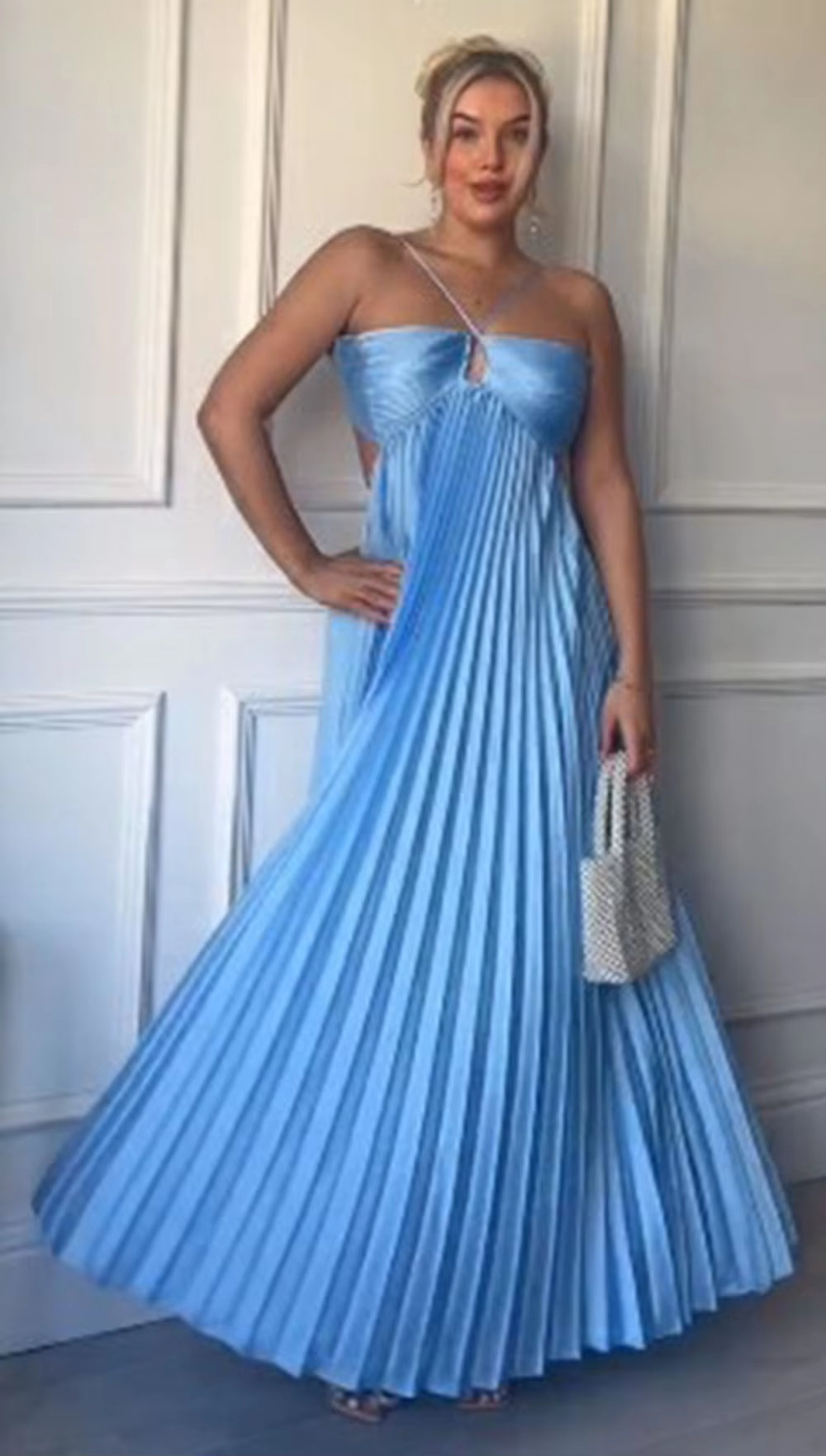 Robe de soirée longue simple à col licou en A bleu sans manches BD2541