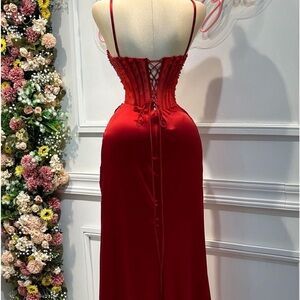 Chic Sheath Spaghetti Straps Long Satin Elegant Red Prom Dress With Beads C1071