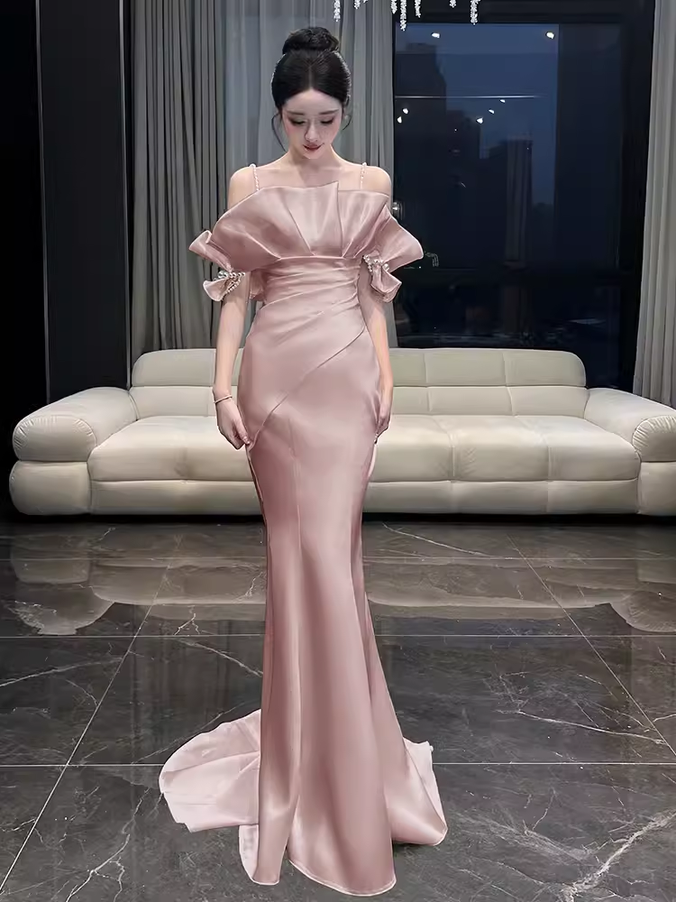 Bretelles sirène modestes robes de bal longues en satin rose C13