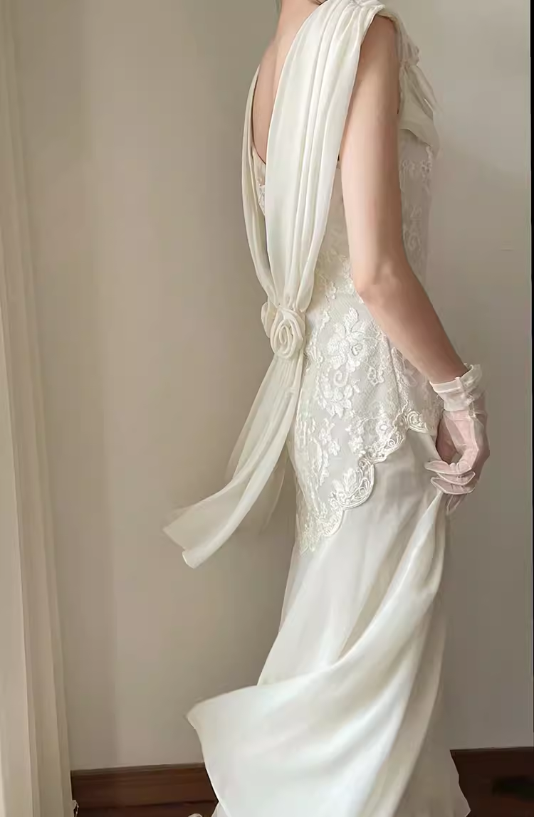 Chic A Line Chiffon Lace White Wedding Dresses C1474