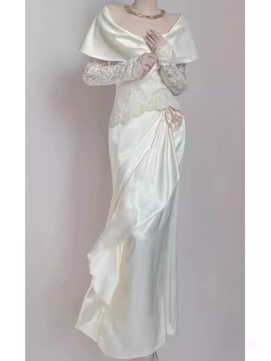 Chic A Line Long Sleeves Lace White Wedding Dresses C1480