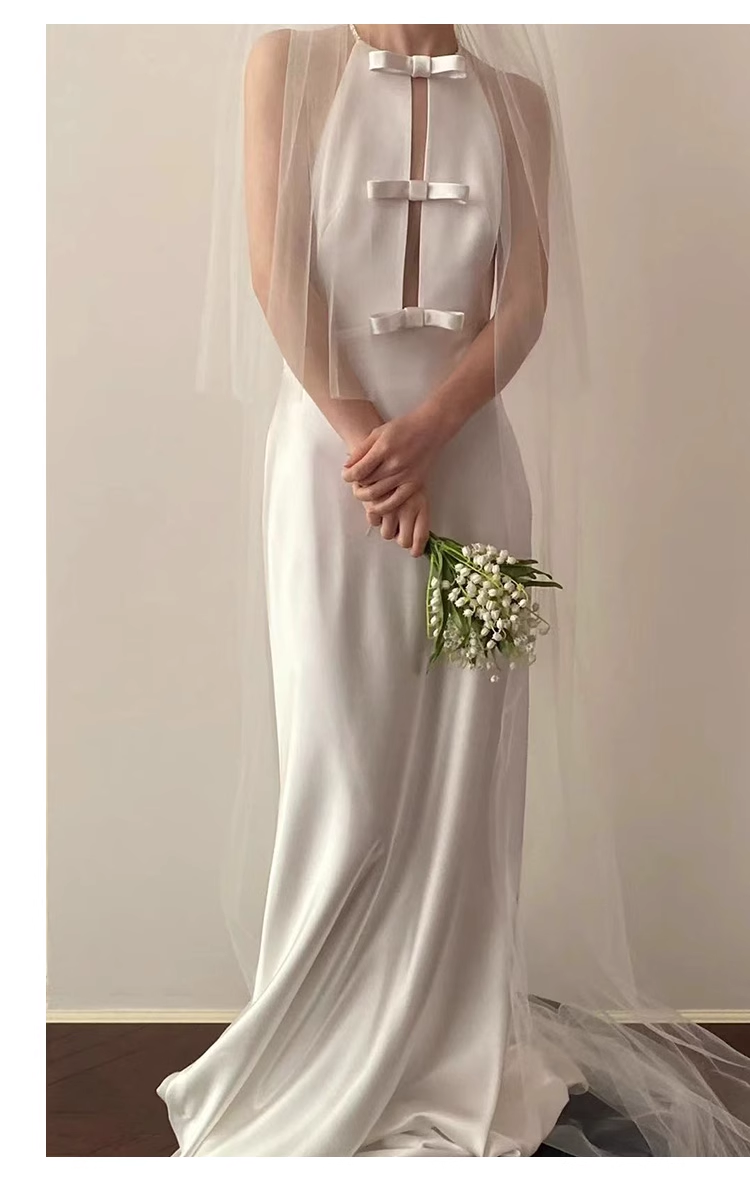 Vintage Sheath Scoop Neckline Satin White Wedding Dress With Bowknot C1598