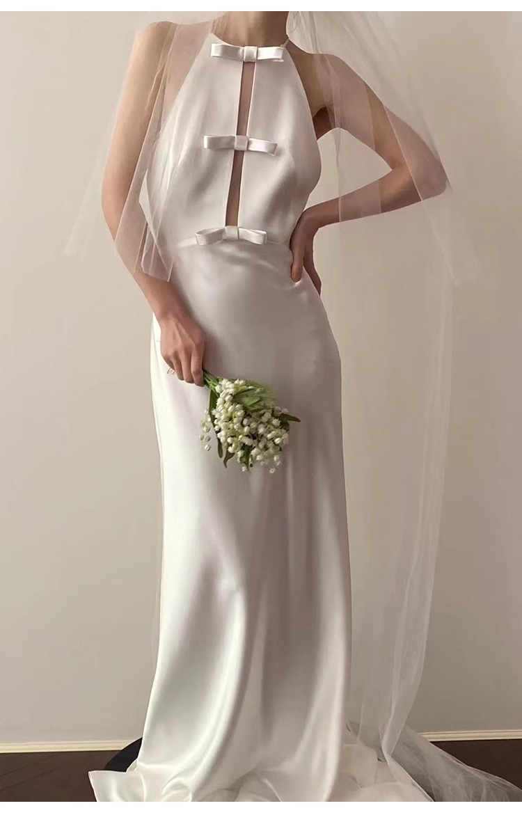 Vintage Sheath Scoop Neckline Satin White Wedding Dress With Bowknot C1598