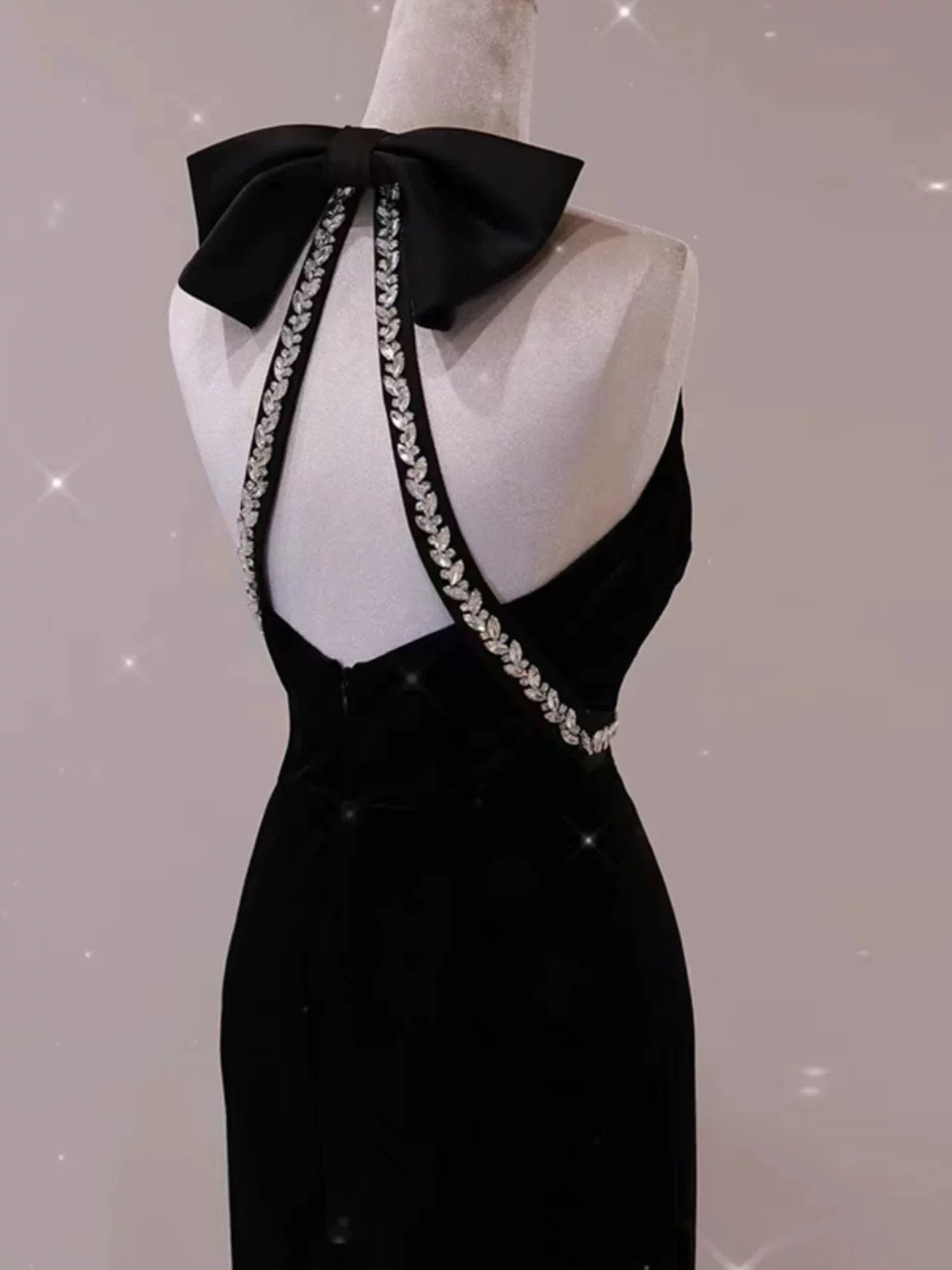 Elegant Sheath Sleeveless Black Velvet Backless Long Prom Dresses C1658