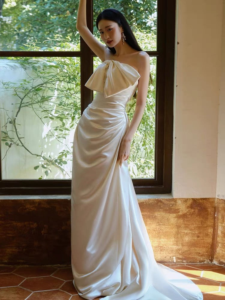 Chic A Line Strapless Sleeveless White Satin Wedding Dresses With Bow C1825