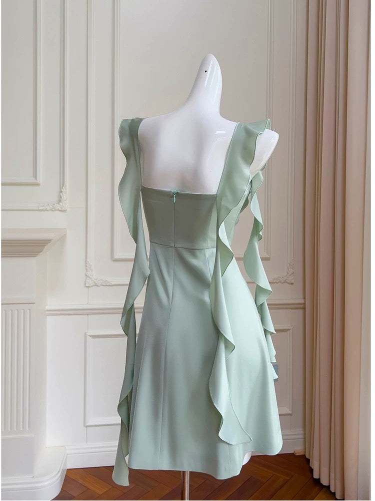 Robe de soirée courte à bretelles spaghetti en ligne A, vert sauge, robe de cocktail à volants C1826