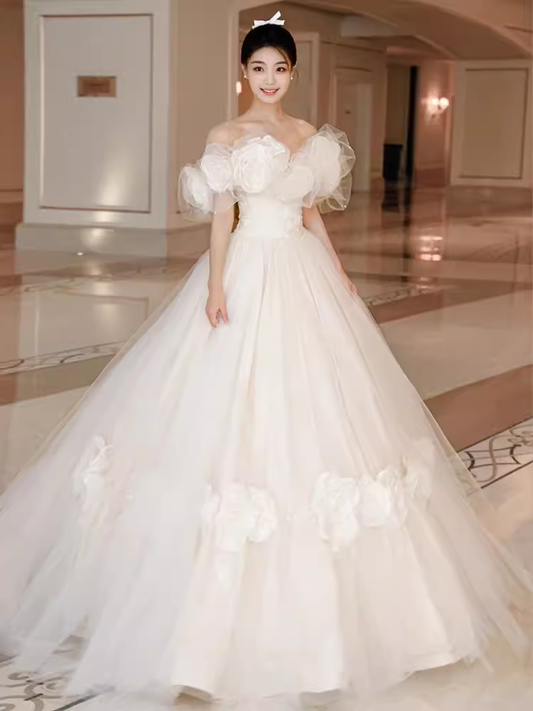 Luxury Ball Gown Short Sleeves Tulle White Wedding Dress C183