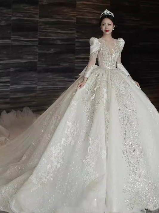 Luxury Ball Gown Long Sleeves Lace White Wedding Dress C184