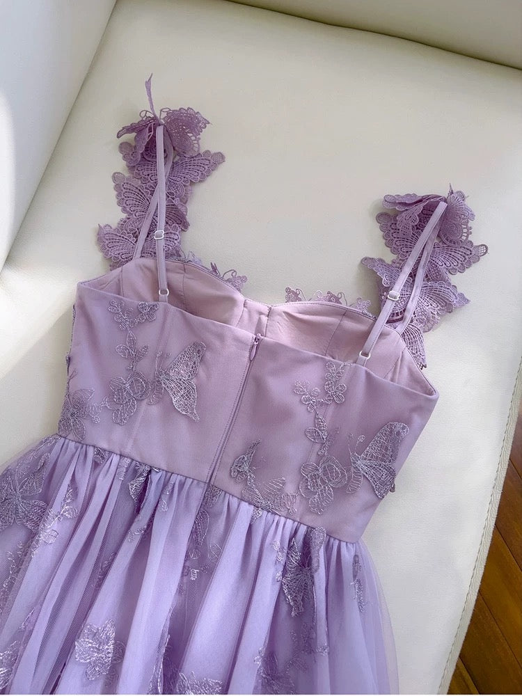 Robe de soirée élégante en dentelle lilas à bretelles trapèze sans manches C1858