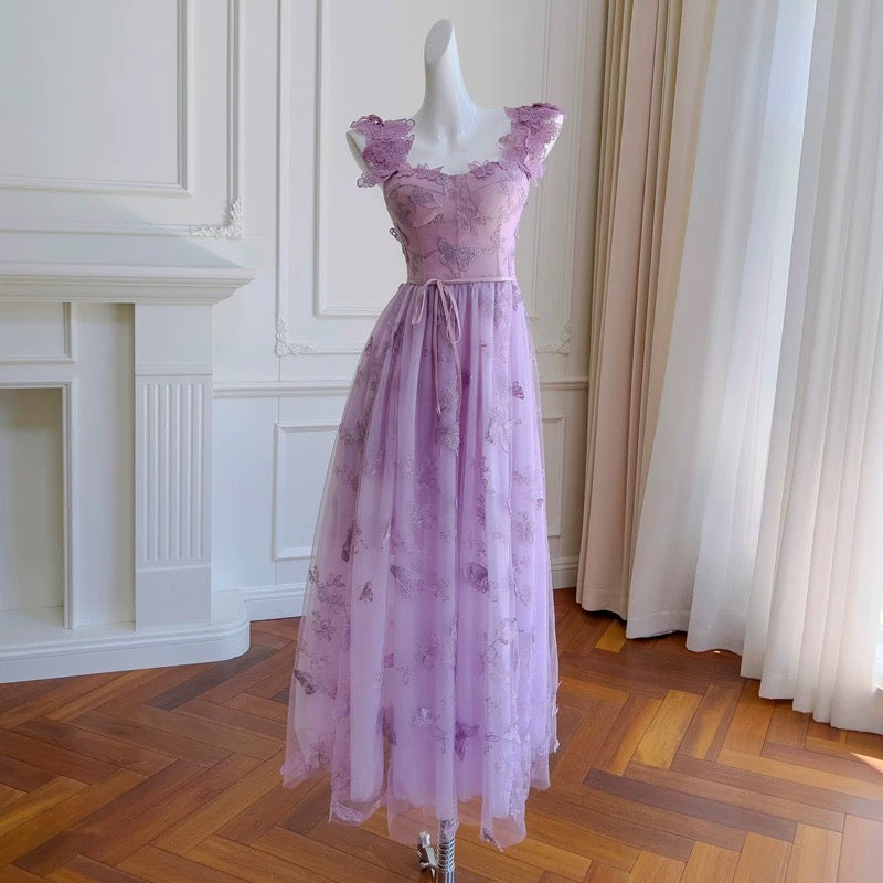 Robe de soirée élégante en dentelle lilas à bretelles trapèze sans manches C1858