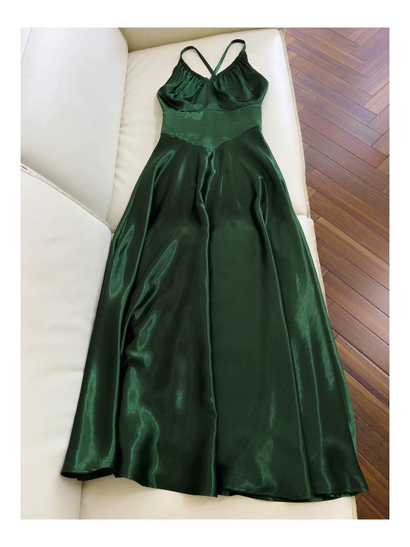 Robe de bal sexy en satin vert sans manches avec licou et ligne A C1870