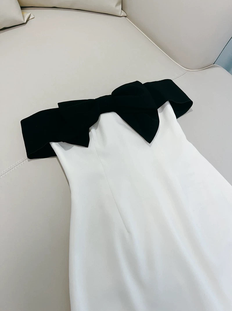 Cute Sheath Off The Shoulder Black Bowknot White Short Homecoming Dress Birthday Dresses C1880