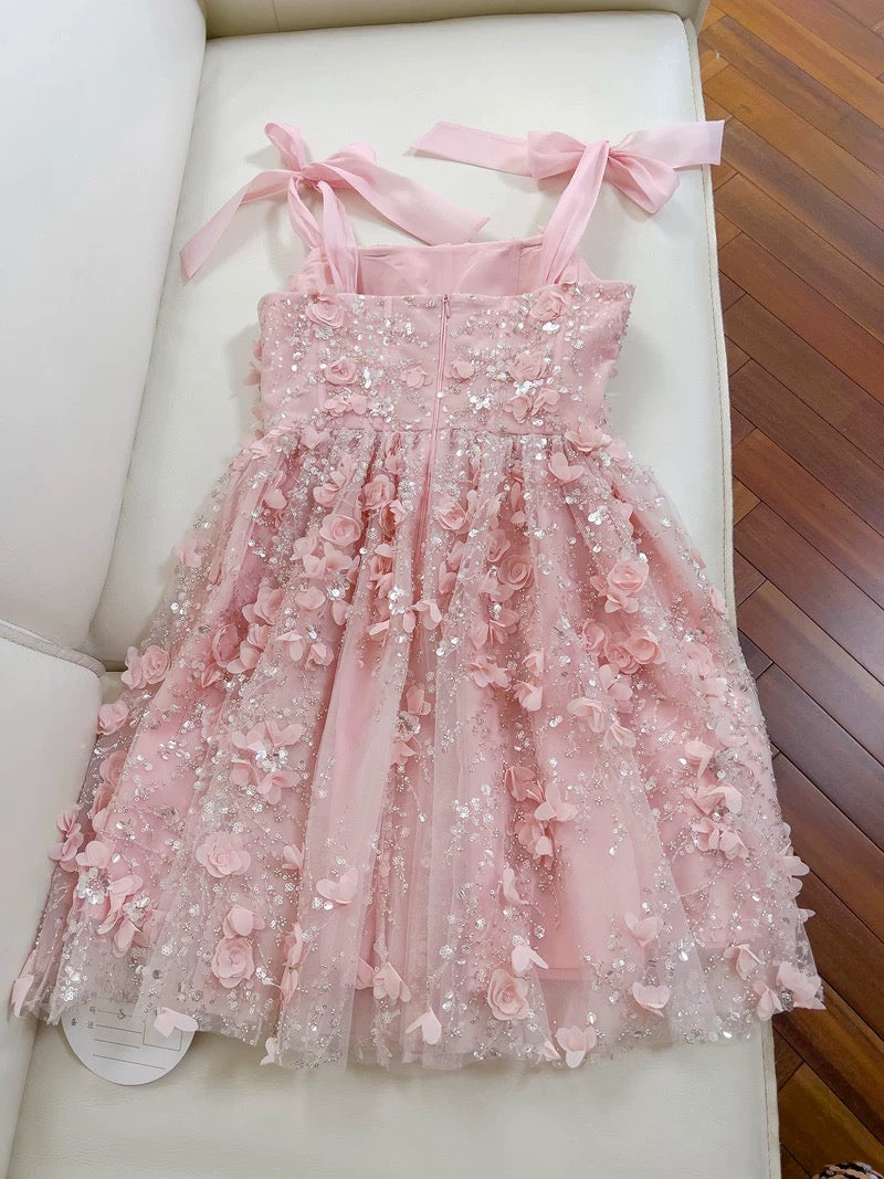 Robe de soirée de conte de fées à bretelles spaghetti en dentelle rose courte avec fleurs, robes d'anniversaire C1889