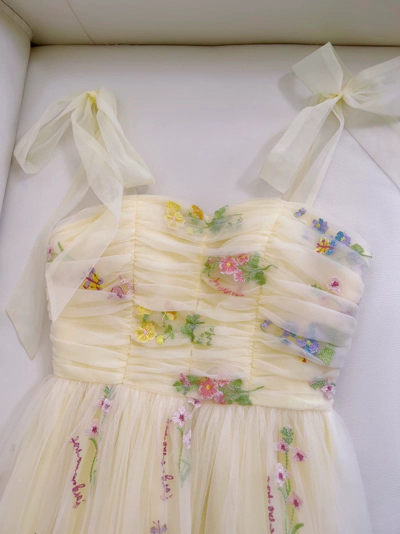 Robe de soirée simple à bretelles spaghetti en tulle floral jaune, robe d'anniversaire C1891