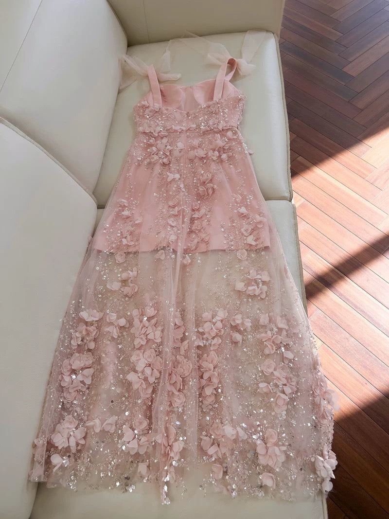 Robe de bal longue en tulle rose blush à bretelles trapèze sans manches C1896