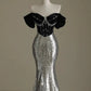 Robe de soirée longue élégante à épaules dénudées et paillettes C1948