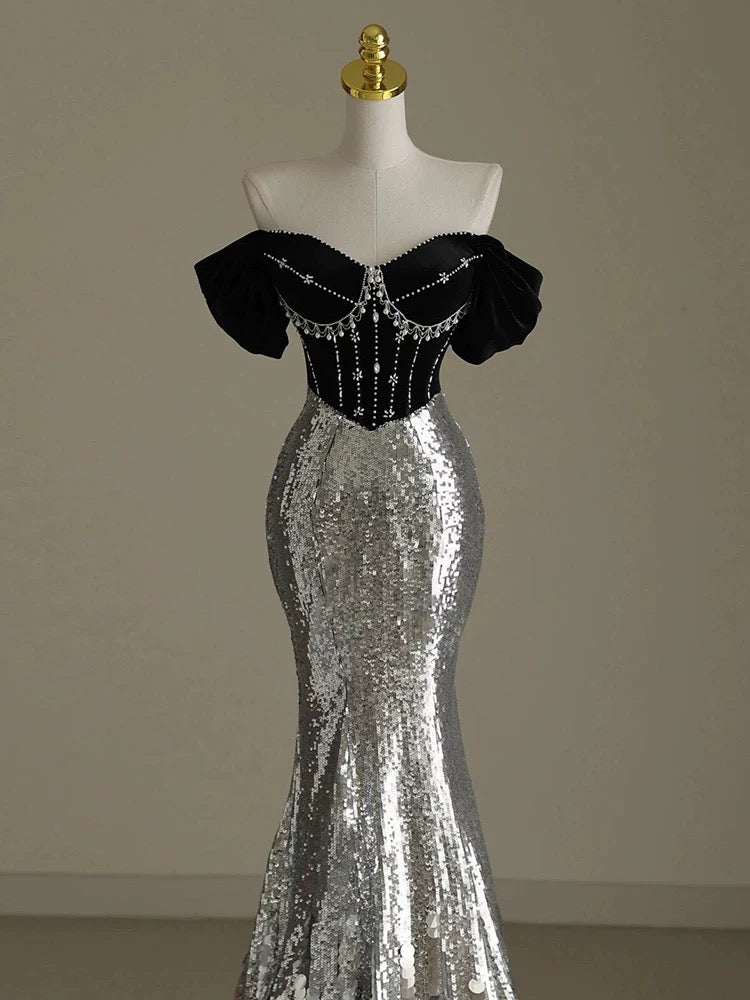 Robe de soirée longue élégante à épaules dénudées et paillettes C1948