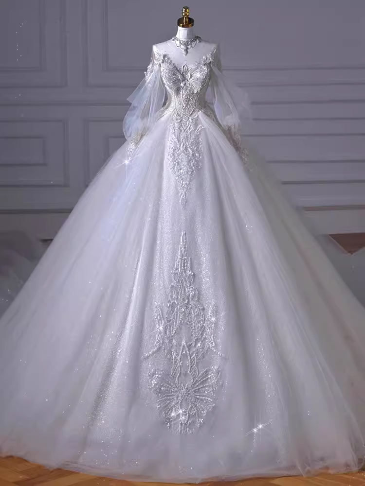 Princess Ball Gown Scoop neckline Long Sleeves Tulle Wedding Dresses C208