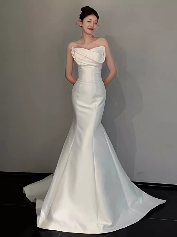 Vintage Mermaid Strapless White Satin Long Wedding Dresses C20