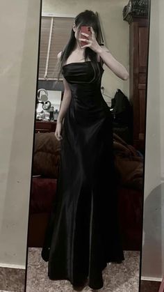 Robe de soirée longue noire à bretelles spaghetti et sirène sexy C2141