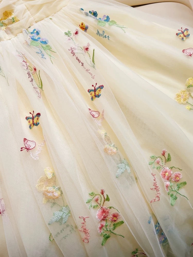 Robe de soirée élégante en tulle et dentelle florale avec bretelles en ligne A C2190