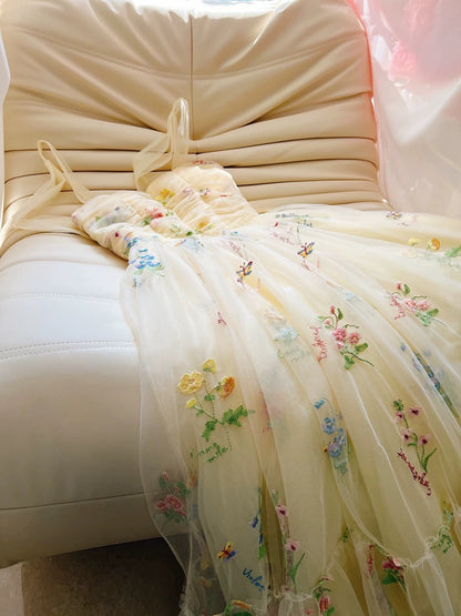 Robe de soirée élégante en tulle et dentelle florale avec bretelles en ligne A C2190