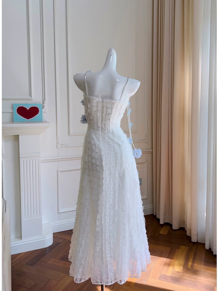 Jolie robe de bal en dentelle blanche à bretelles trapèze avec fleurs Robes de bal C2212