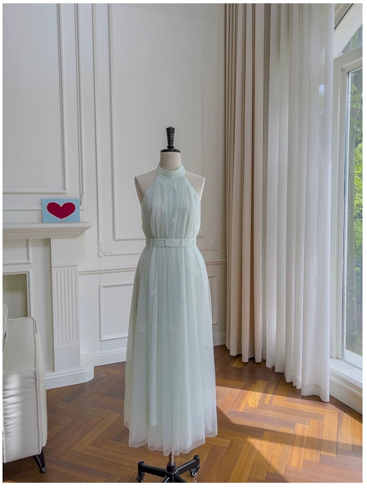 Robe de bal modeste en tulle vert menthe avec licou et ligne A C2263