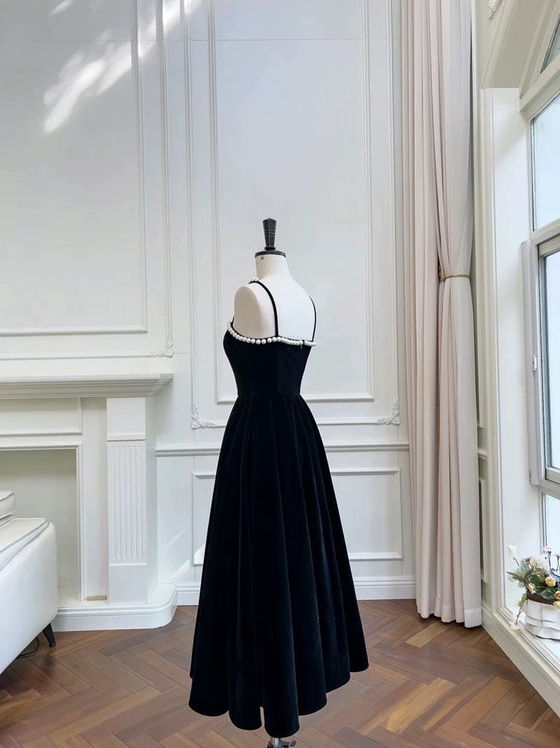 Robe de bal modeste en velours noir à bretelles spaghetti et perles, robe de soirée formelle C2273