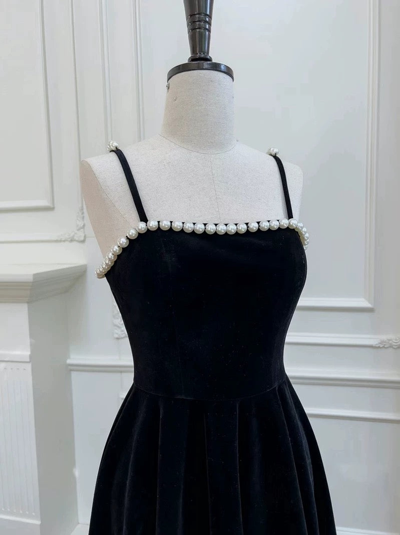 Robe de bal modeste en velours noir à bretelles spaghetti et perles, robe de soirée formelle C2273