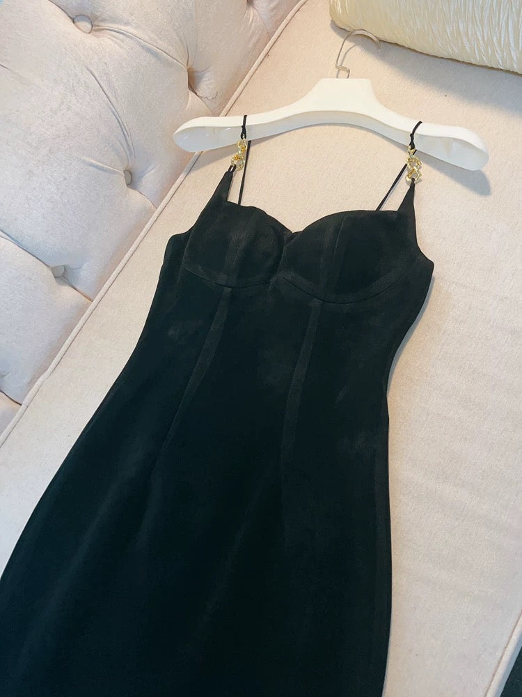 Robe de soirée sexy à bretelles spaghetti en velours noir avec fente latérale C2284