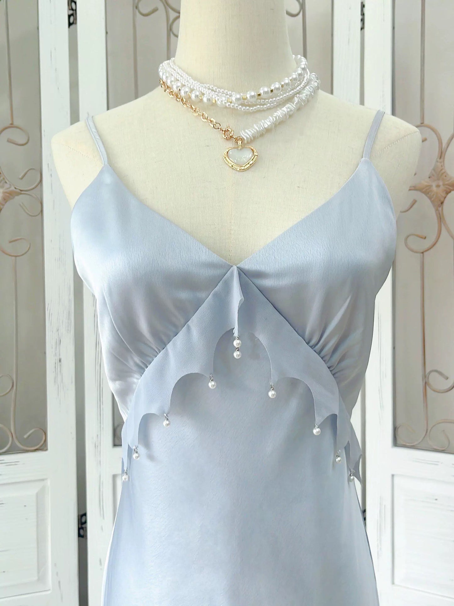 Robe de bal longue bleu ciel clair à bretelles spaghetti et gaine simple avec perles C2301