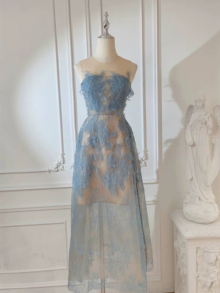 Robe de soirée en dentelle bleue à encolure dégagée et ligne A modeste C2312