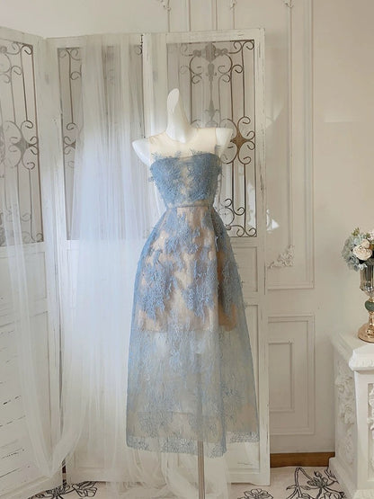 Robe de soirée en dentelle bleue à encolure dégagée et ligne A modeste C2312