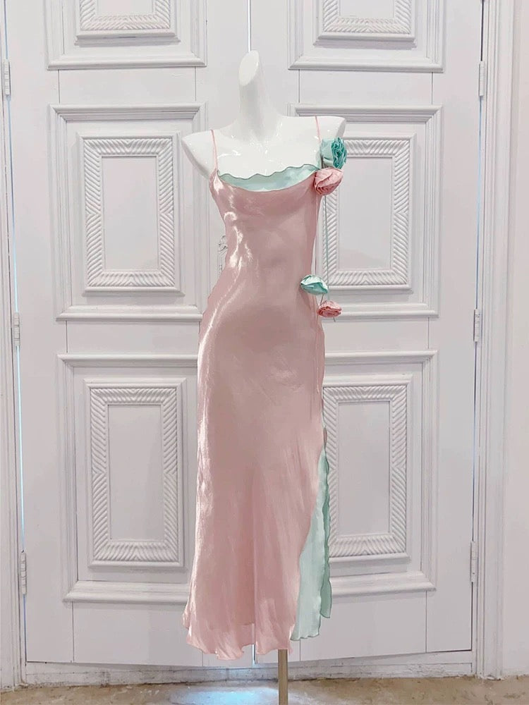 Robe de soirée longue rose à bretelles spaghetti modeste avec gaine et fleurs C2320