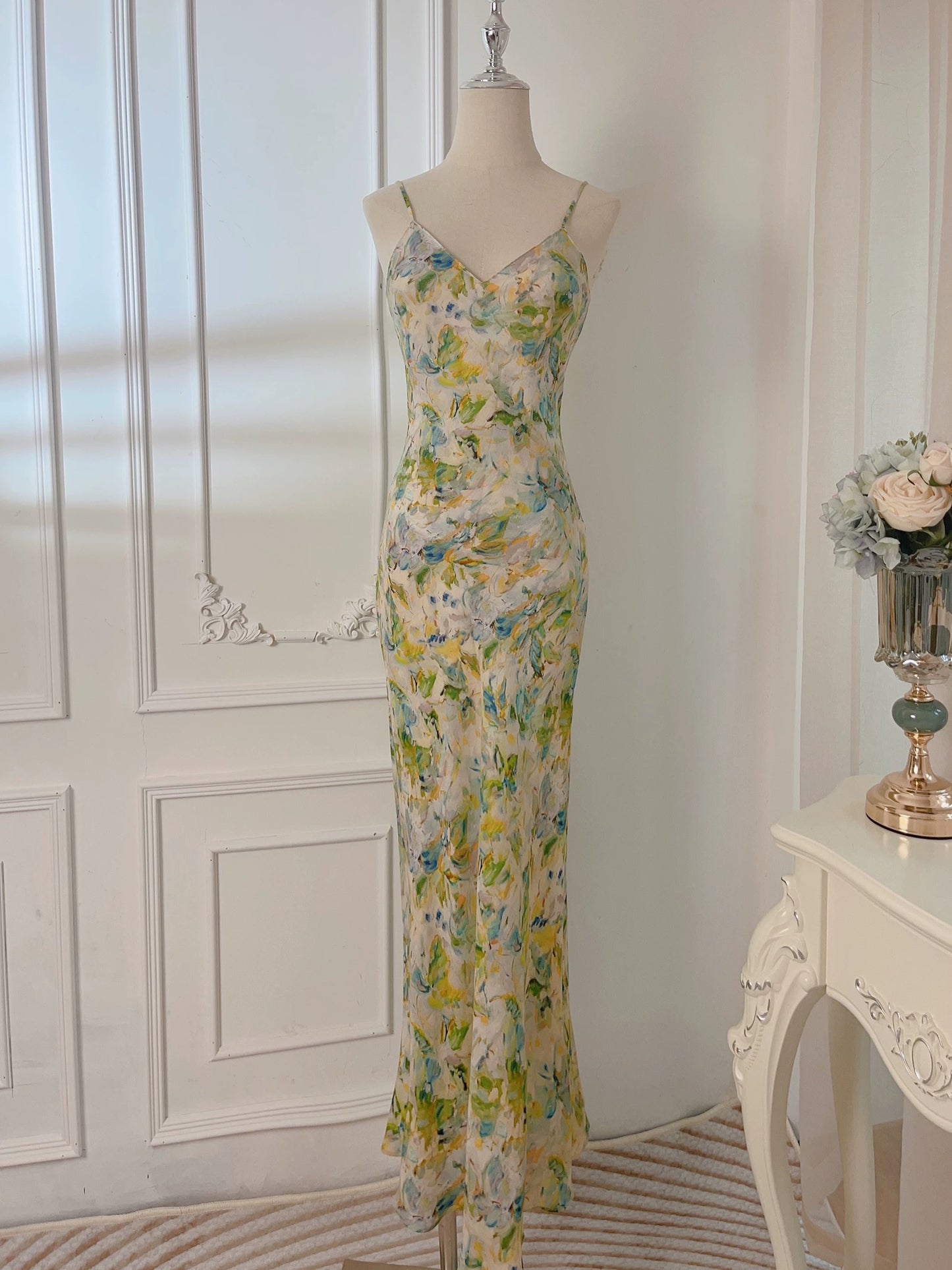 Robe de soirée longue à bretelles spaghetti et fourreau modeste à fleurs vertes CC2324