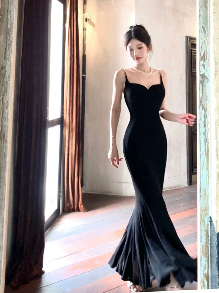 Pretty Sheath Spaghetti Straps Black Long Prom Dresses Evening Dress With Ruffles C2335