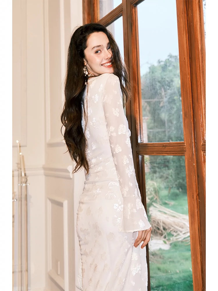 Pretty Sheath V Neckline Long Sleeves White Floral Lace Long Prom Dresses C2383