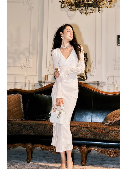 Pretty Sheath V Neckline Long Sleeves White Floral Lace Long Prom Dresses C2383