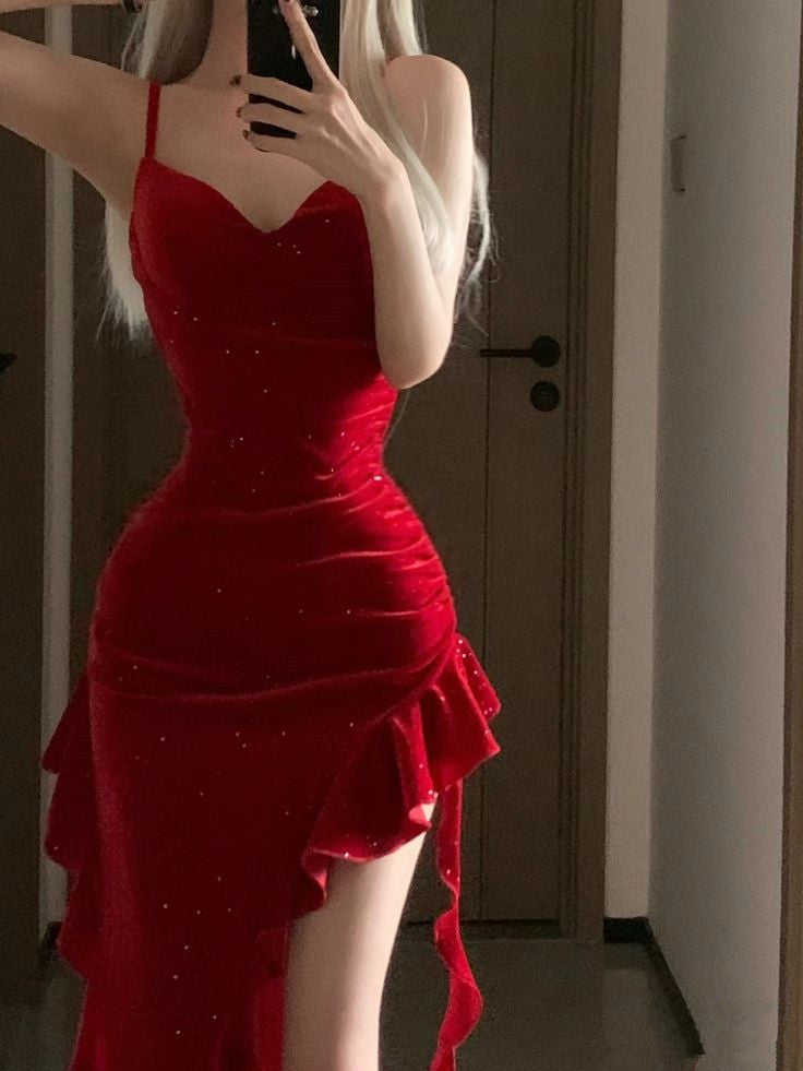 Robe de soirée d'anniversaire rouge à volants et bretelles spaghetti très hautes C2555