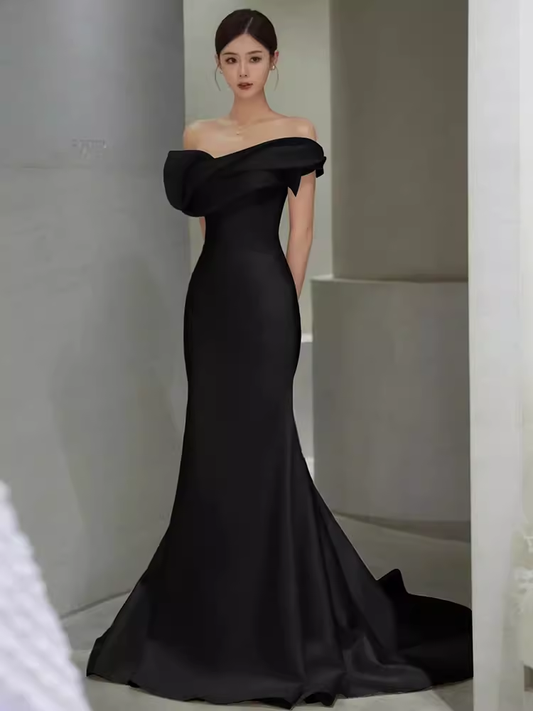 Simple Mermaid Strapless Black Long Prom Dresses C26