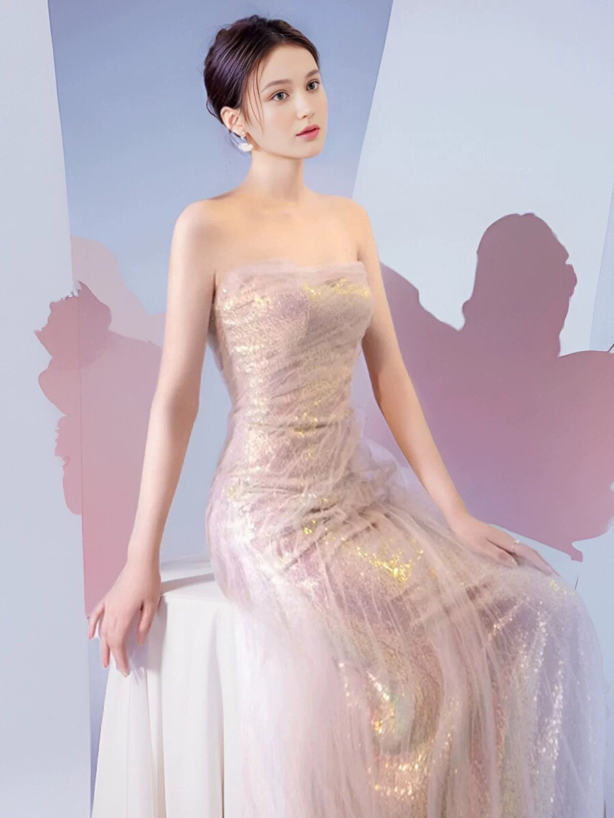 Robe de soirée longue à volants et à sequins rose avec jolie sirène et décolleté en cœur C2911