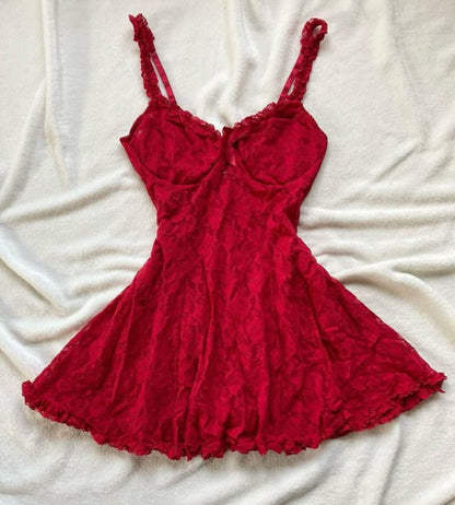 Robe de soirée courte en dentelle rouge à bretelles spaghetti pour 16e anniversaire C2982