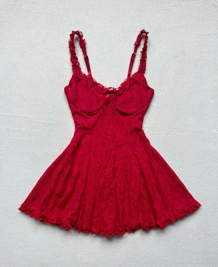 Robe de soirée courte en dentelle rouge à bretelles spaghetti pour 16e anniversaire C2982