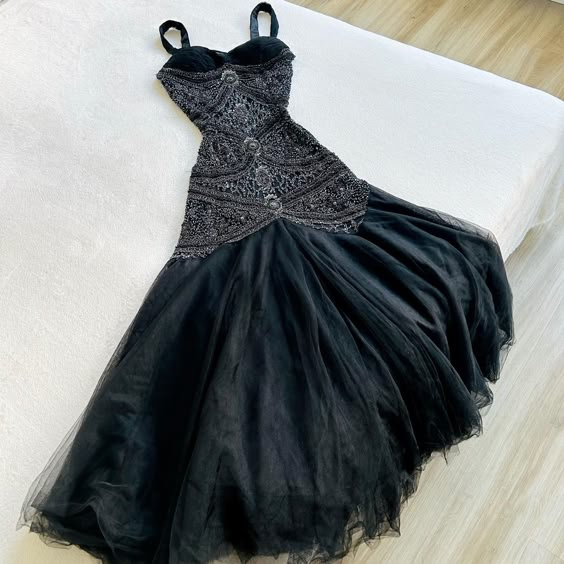 Superbe robe de soirée sirène à bretelles spaghetti en tulle noir longue robe de bal C2987