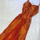 Superbe robe de soirée sirène en tulle orange à col licou et perles C2992