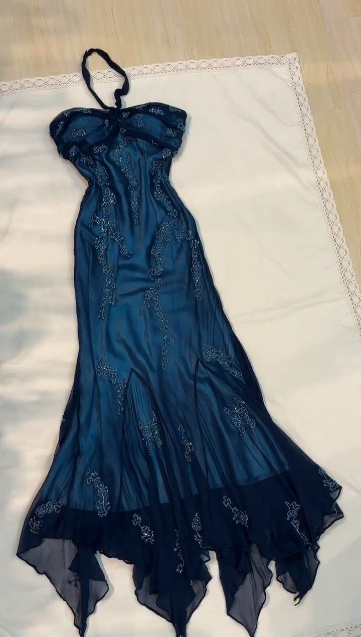 Robe de soirée vintage fourreau en mousseline de soie bleue longueur cheville avec perles C3092