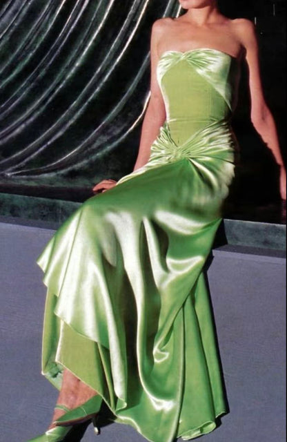 Robe de soirée longue en satin vert menthe, style vintage, ligne A, sans bretelles, avec pli, C3108