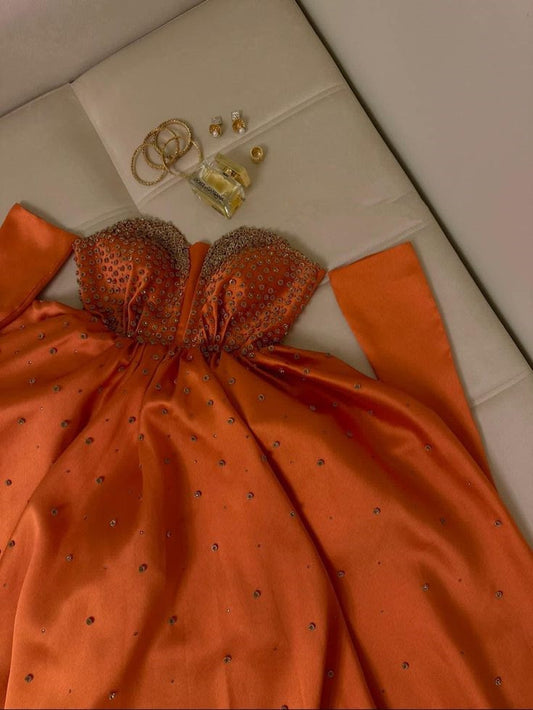 Robe de soirée longue en satin orange à manches longues et décolleté en cœur, élégante, ligne A, robe de bal, robe de soirée C3275