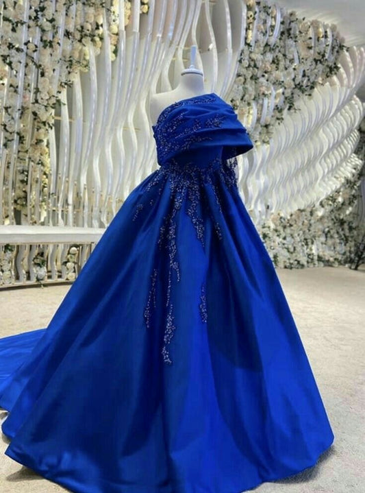 Robe de bal sexy sans bretelles bleu royal avec longue robe de soirée plissée en satin C3303